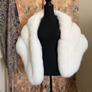 NWT Gorski White Real Fox Fur Shawl
